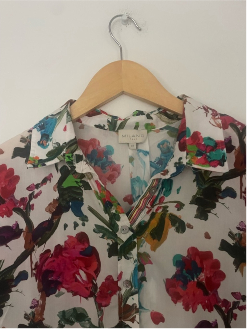 Milano Floral Button-Up Blouse - italy print - Picture 3 of 8